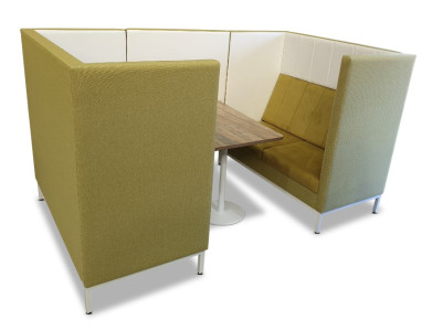 4 person setting - 2 x 2 Seaters + 1000mmL joiner wall between. Table is an optional extra.